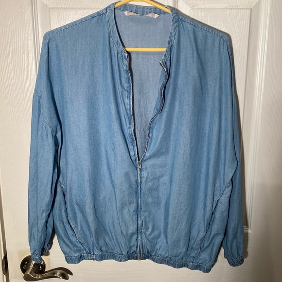Zara Trafaluc Denim-Wear Chambray Zip Bomber Jacket Size Small - Picture 3 of 6